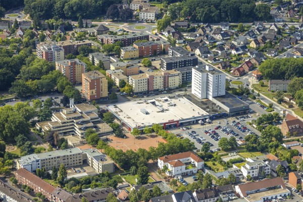 Aerial view, Rathaus-Center and Höveler Markt, car parks, Bürgeramt Terrassenhaus and high-rise