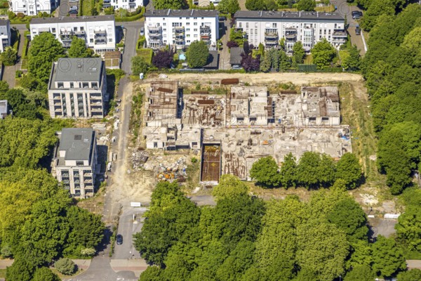 Aerial view, construction site and new apartment blocks on Goldbergstraße, ruins, Buer,
