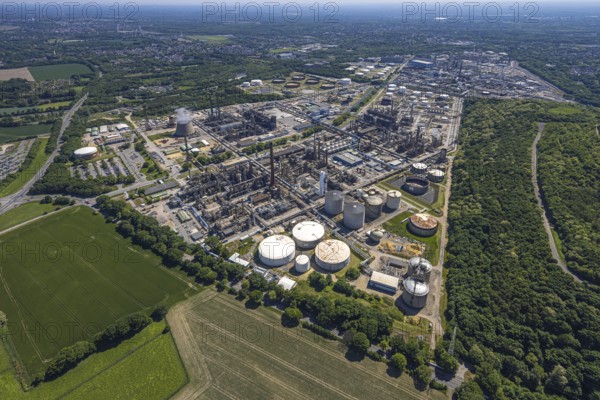 Aerial view, Ruhr Oil Refinery Scholven, Scholven, Gelsenkirchen, Ruhr Area, North