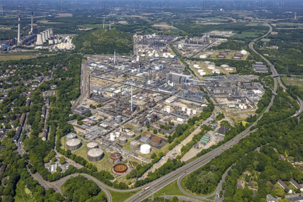 Aerial view, on the left the Scholven power station and the new combined cycle gas and steam