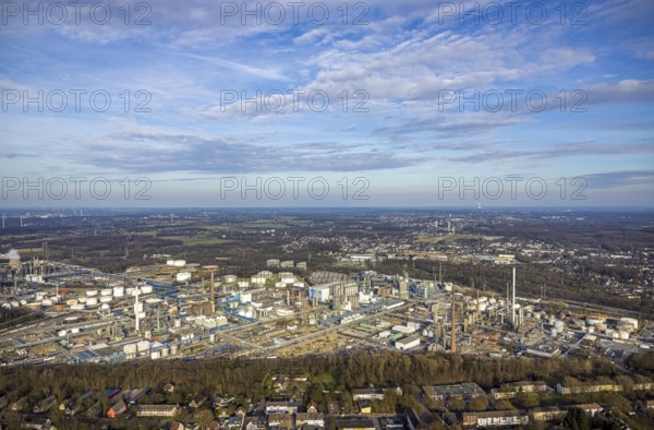 Aerial view, Chemiewerk Ruhr Öl GmbH - BP Gelsenkirchen, distant view and blue sky with clouds,