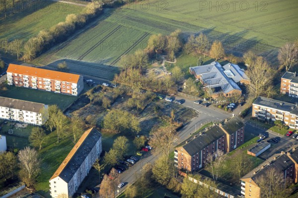 Aerial view, Heilig Kreuz catholic kindergarten, Herringen district, Hamm, Ruhr area, North