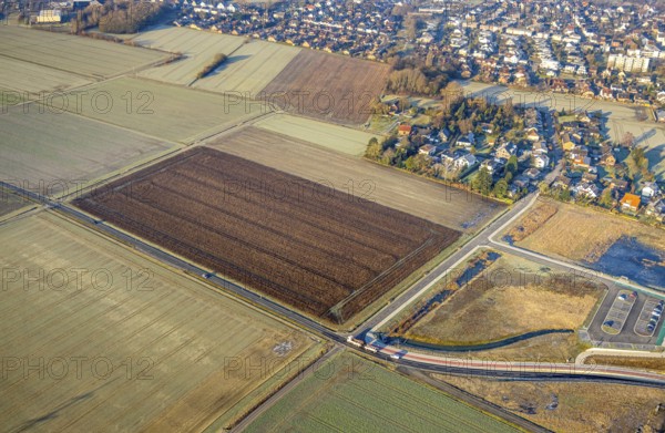 Aerial view, Südfeldweg connection to Westtünnen railway station, meadows and fields with
