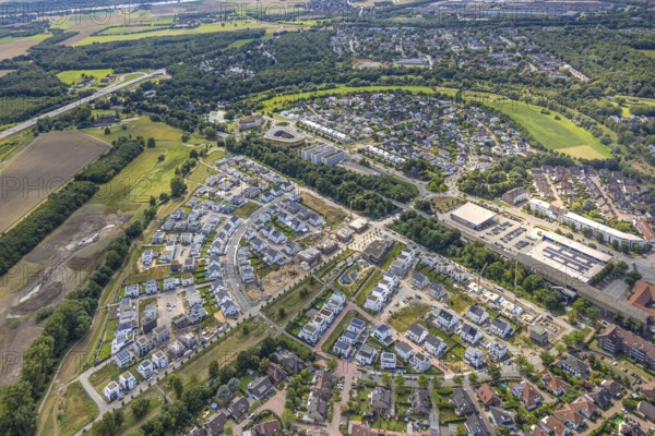 Aerial view, Duisburg-Süd, residential area Angerbogen, Am Alten Angerbach, semi-circular new