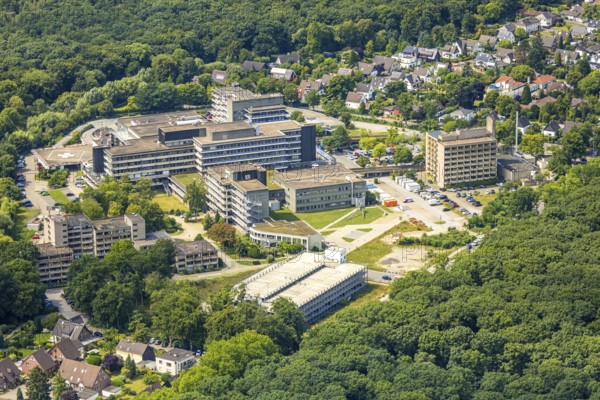Aerial view, Sana Kliniken Duisburg hospital with helipad, Wanheimerort, Duisburg, Ruhr area, North