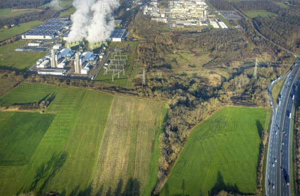 Aerial view, Trianel Gaskraftwerk Hamm GmbH with smoke clouds, Celanese plant Uentrop, motorway A2,