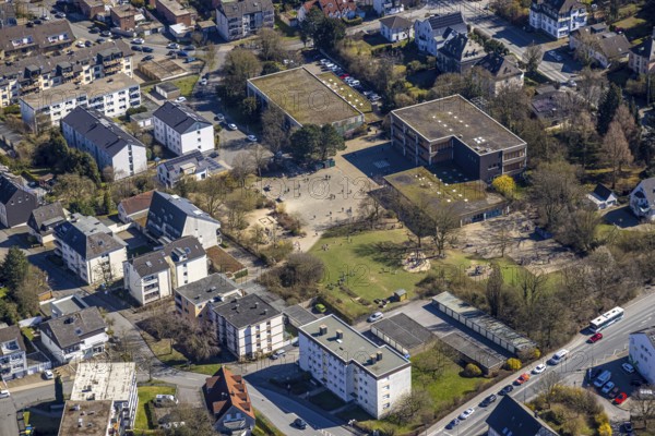 Aerial view, Boloh primary school with schoolyard and pupils, university district, Hagen, Ruhr