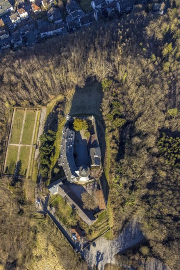 Aerial view, Hohenlimburg Castle and castle park, vertical view, Hohenlimburg, Hagen, Ruhr area,