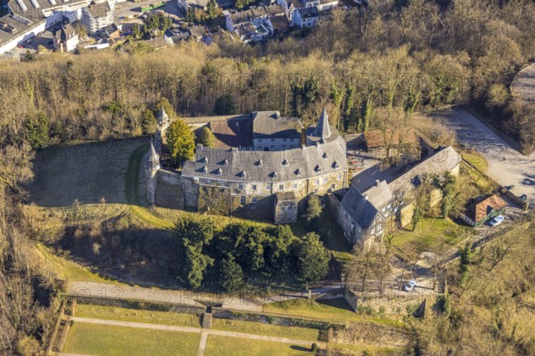 Aerial view, Hohenlimburg Castle and Castle Park, Hohenlimburg, Hagen, Ruhr area, North