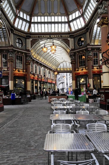 Interior view, Leadenhall Market, London, England, Great Britain, Spacious covered market hall with