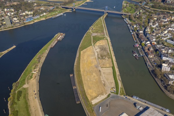 Aerial view, duisport harbour Duisburg, district Ruhrort, Vinckekanal forwarding island and