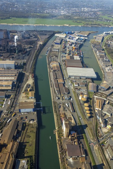 Aerial view, Neuenkamp parallel harbour and outer harbour, river Rhine, HTB Heavylift Terminal