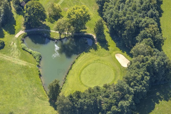 Aerial photo, golf meadow Golfclub Varmert e.V., heart-shaped pond, Elbringhausen, Kierspe,