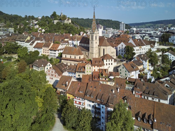 View of the old town with the parish church of Maria Himmelfahrt, behind the ruins of Stein Castle,