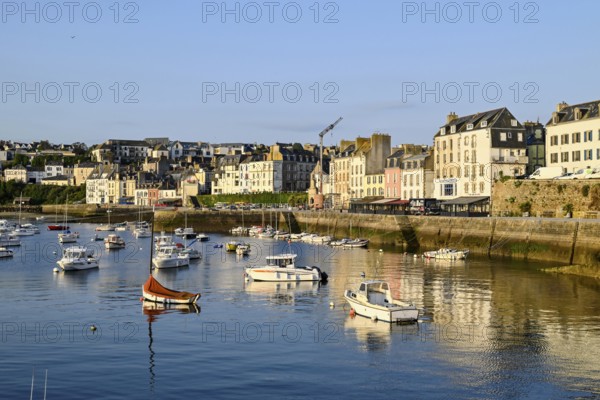 Ships and boats in the harbour Port du Rosmeur in Douarnenez, Finistère, Brittany, France