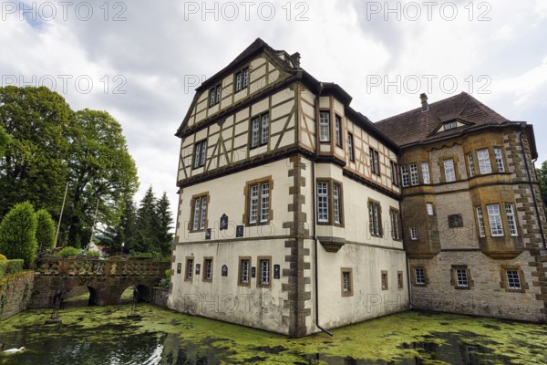 Heerse moated castle, Neuenheerse, Bad Driburg, Teutoburg Forest nature park Park, North