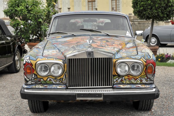 Rolls-Royce Bouchet Silver Wraith II, built in 1977, classic Rolls-Royce with eye-catching,