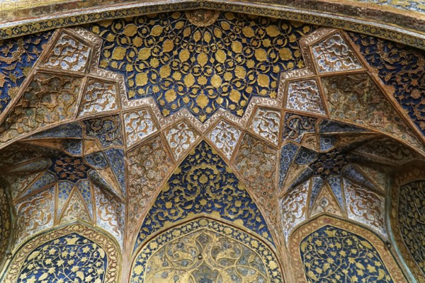 Mausoleum of Itimat-ud-Daula, Tomb, Agra, Uttar Pradesh, India, Asia, Complex ornamentation in blue