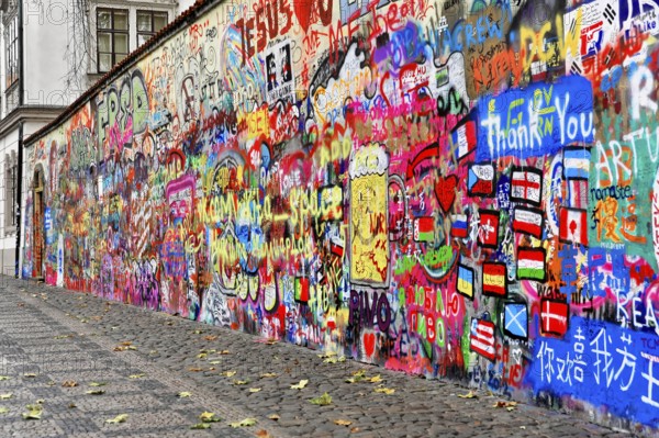 John Lennon Wall, Graffiti, Prague, Czech Republic, Europe, Long graffiti wall on a cobblestone