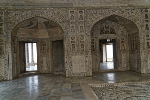 Red Fort, Agra, Uttar Pradesh, India, Historic interior with arches and richly decorated marble