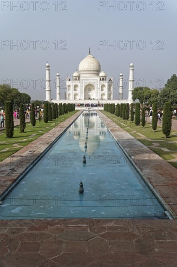 Taj Mahal Tomb, UNESCO World Heritage Site, Agra, Uttar Pradesh, India, Asia, Famous mausoleum by