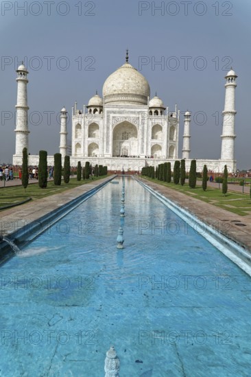 Taj Mahal Tomb, UNESCO World Heritage Site, Agra, Uttar Pradesh, India, Asia, Famous mausoleum by