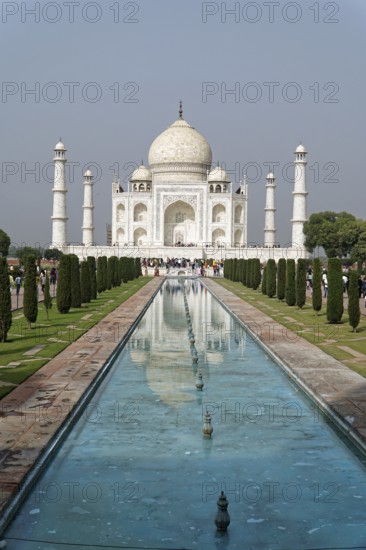Taj Mahal Tomb, UNESCO World Heritage Site, Agra, Uttar Pradesh, India, Asia, Famous mausoleum by