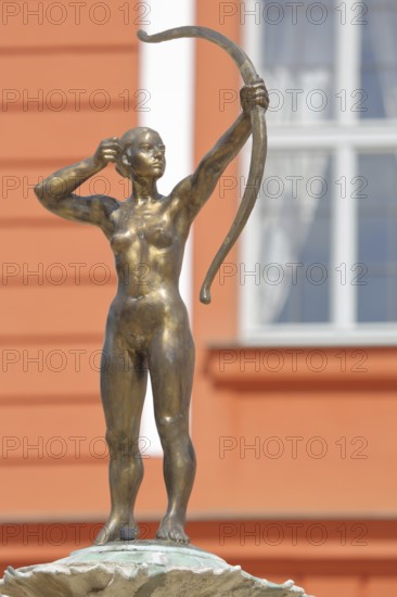 Sculpture Diana by Andreas Krämmer 1993, Diana Fountain, Roman, goddess of hunting, goddess of the