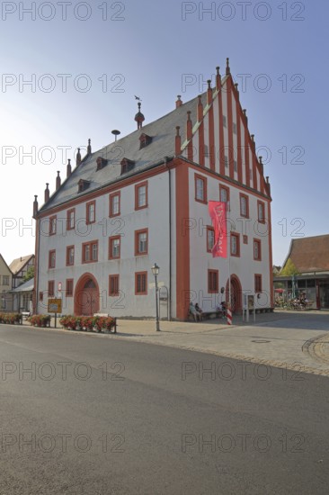 Old town hall built in 1719 with stepped gable, market square, Haßfurt, Lower Franconia, Franconia,