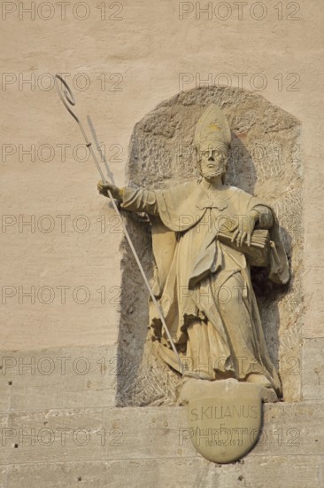 Patron saint Saint Kilian with crosier, sculpture, statue, inscription, Hohntor, Bad Neustadt an