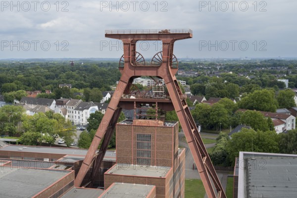 Double trestle headframe, view from the visitor terrace of the Ruhr Museum, Zollverein Coal Mine