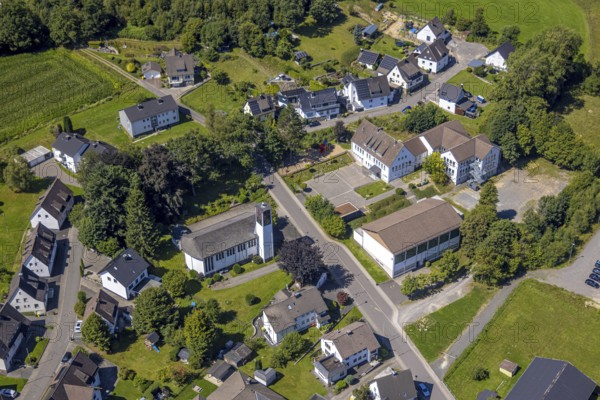 Aerial view, Church of the Nativity of Mary and Hützemert Primary School, Hützemert, Drolshagen,