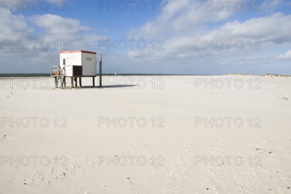 DLRG station on the lonely west beach of the North Frisian island of Amrum, Amrum, Norddorf, North