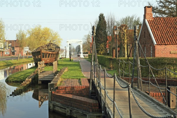 Von-Velen-Anlage, museum, rural scene, canal, bridge, Papenburg, Emsland, Germany