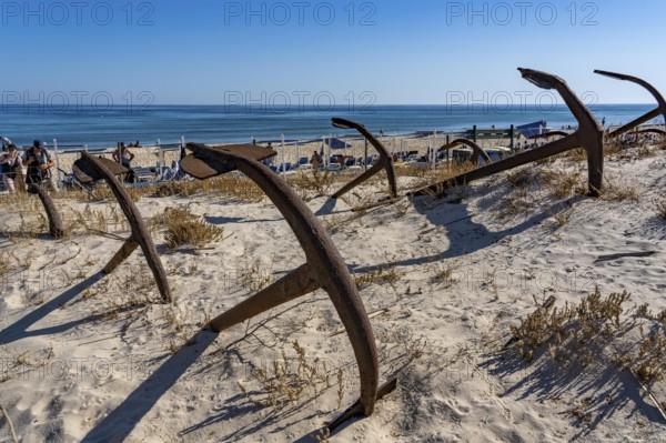 Cemitério das âncoras, anchor cemetery, around 250 iron anchors are placed here, they used to