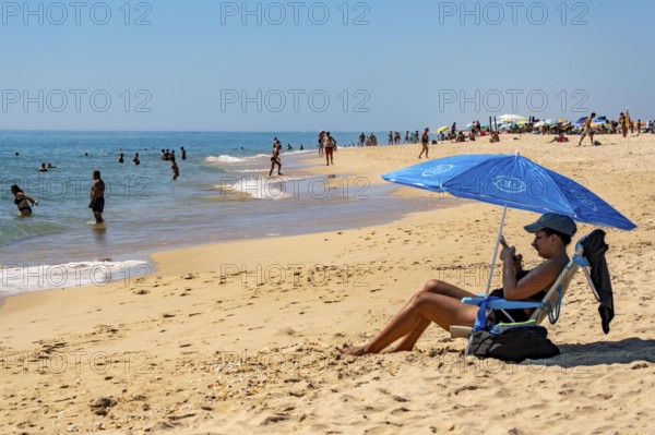 Kilometre-long beach Praia da Ilha de Tavira, on the island off Tavira, partly managed, Algarve,