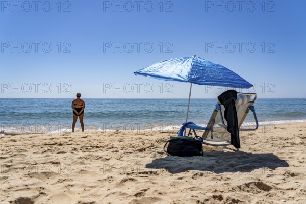 Kilometre-long beach Praia da Ilha de Tavira, on the island off Tavira, partly managed, Algarve,