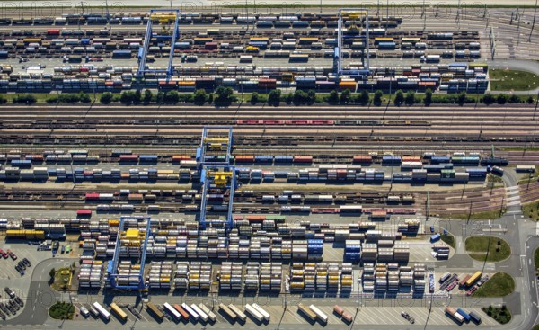 KTL Kombo-Terminal Ludwigshafen, container terminal, logistics, container loading, container,