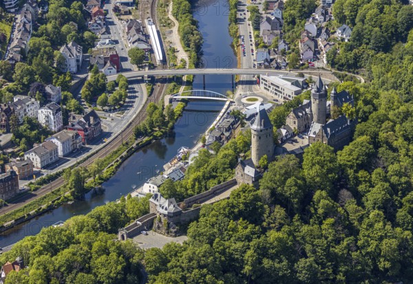 Aerial view, Altena Castle, Fritz-Thomee-Straße, River Lenne, Altena, Sauerland, Märkischer Kreis,