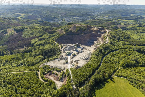 Aerial photo, Heinrich Ebel GmbH quarry, Effenberg plant, Arnsberg, Sauerland, Hochsauerlandkreis,