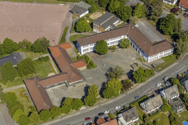 Aerial photo, Regenbogenschule, sports field, Arnsberg, Sauerland, Hochsauerlandkreis, North
