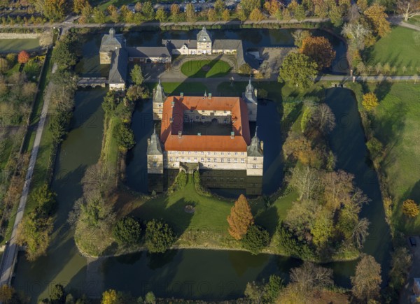 Aerial view, Golfclub Wasserschloss Westerwinkel, Schloss Westerwinkel, Herbern, Ascheberg,