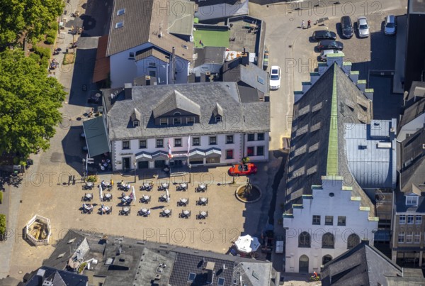 Aerial view, Alter Markt, gastronomy, Südsauerlandmuseum, Attendorn, Sauerland, North