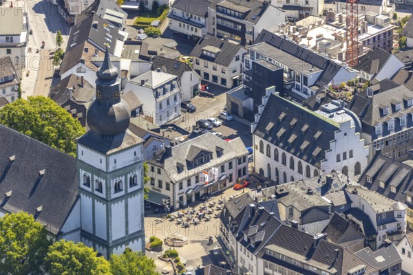 Aerial view, catholic church St. Johannes Baptist, Alter Markt, gastronomy, Südsauerlandmuseum,