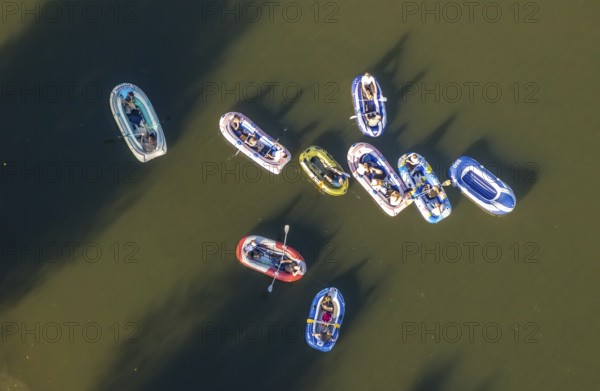 Aerial photo, inflatable boats on the Weser, Rehme, Bad Oeynhausen, Ostwestfalen-Lippe, North