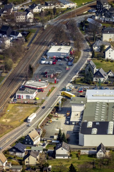 Aerial view, petrol station AVIA Mikus Nuttlar, federal road B7, Bestwig, North Rhine-Westphalia,