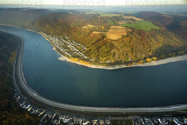 View from Boppard over the Rhine to Kestert, Rhine valley, Rhine arch, autumn leaves, low water,