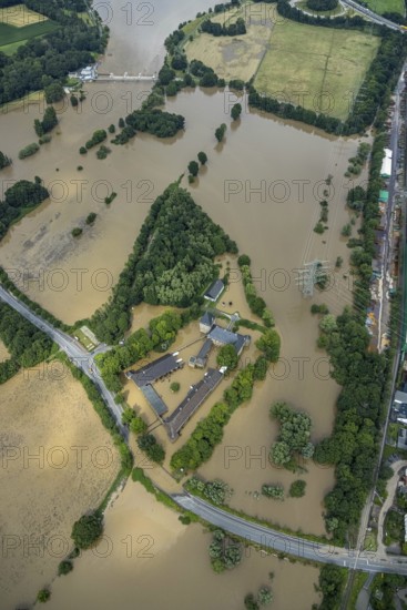 Aerial photograph, Ruhr floods, flooded house Kemnade, flooding, Blankenstein, Hattingen, Ruhr