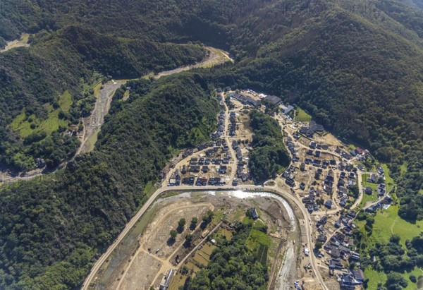 Aerial view, flood area on the river Ahr with Altenahr primary school and Maternus-Stift retirement