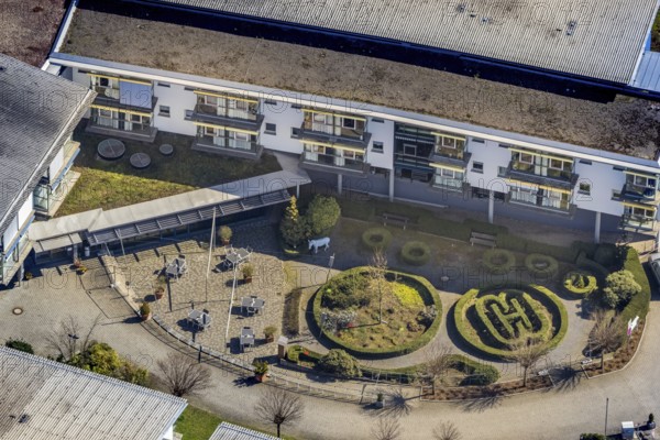 Aerial view, Nikolaus-Stift retirement home, artistic garden green space, Wesel, Ruhr area, Lower